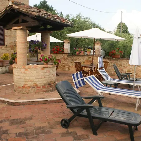 Casa Vacanze L'oliveta * Сиена